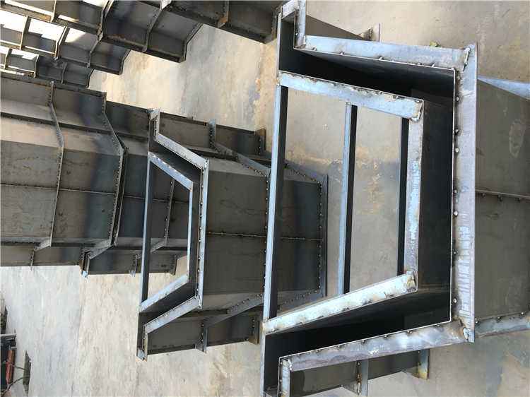 u型槽亚新(中国).jpg